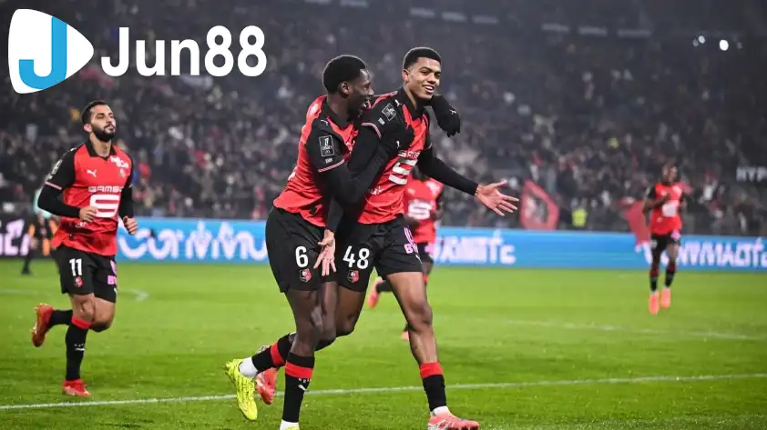 Đội khách Rennes được dự đoán sẽ chiến thắng để cạnh tranh top 4. Đội khách Rennes được dự đoán sẽ chiến thắng để cạnh tranh top 4.
